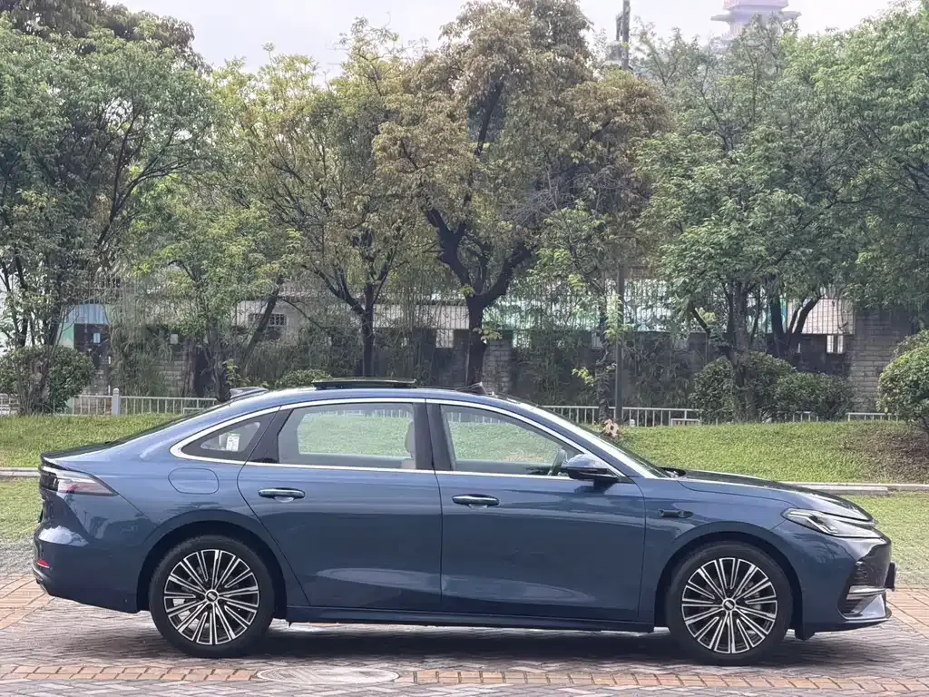 Geely Galaxy A7 — фото 10