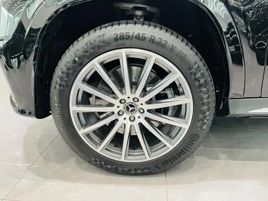 Mercedes-Benz GLS — фото 2