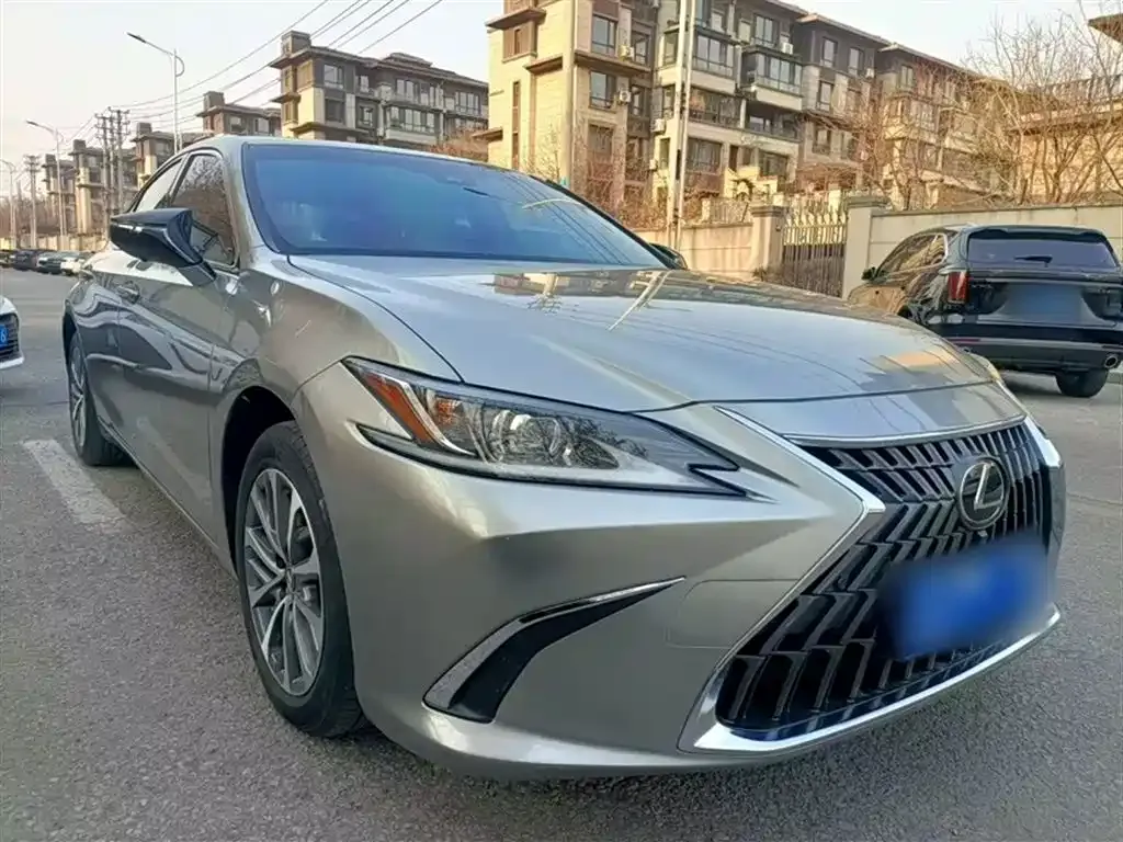 Lexus ES — фото 6