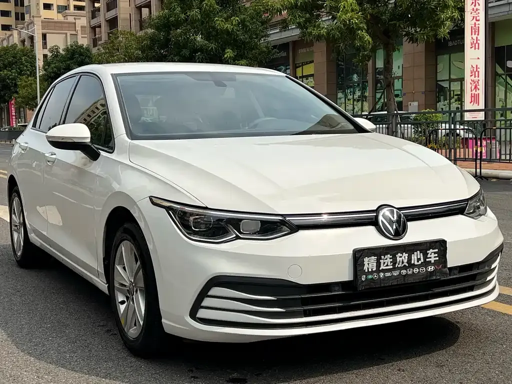 Volkswagen Golf 2023 из CN, фото 5