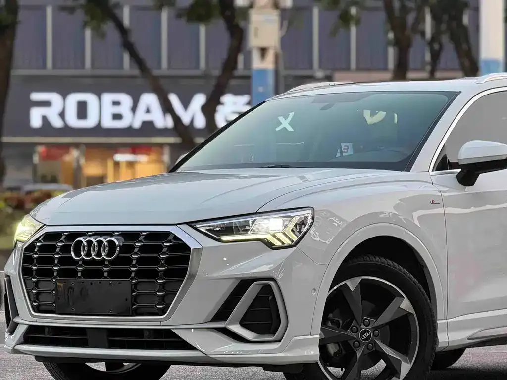 Audi Q3 2021 из CN, фото 5