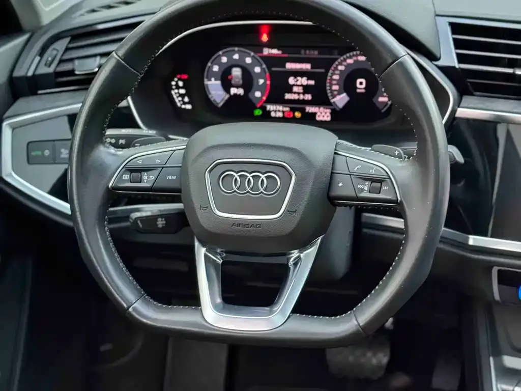 Audi Q3 2021 из CN, фото 4