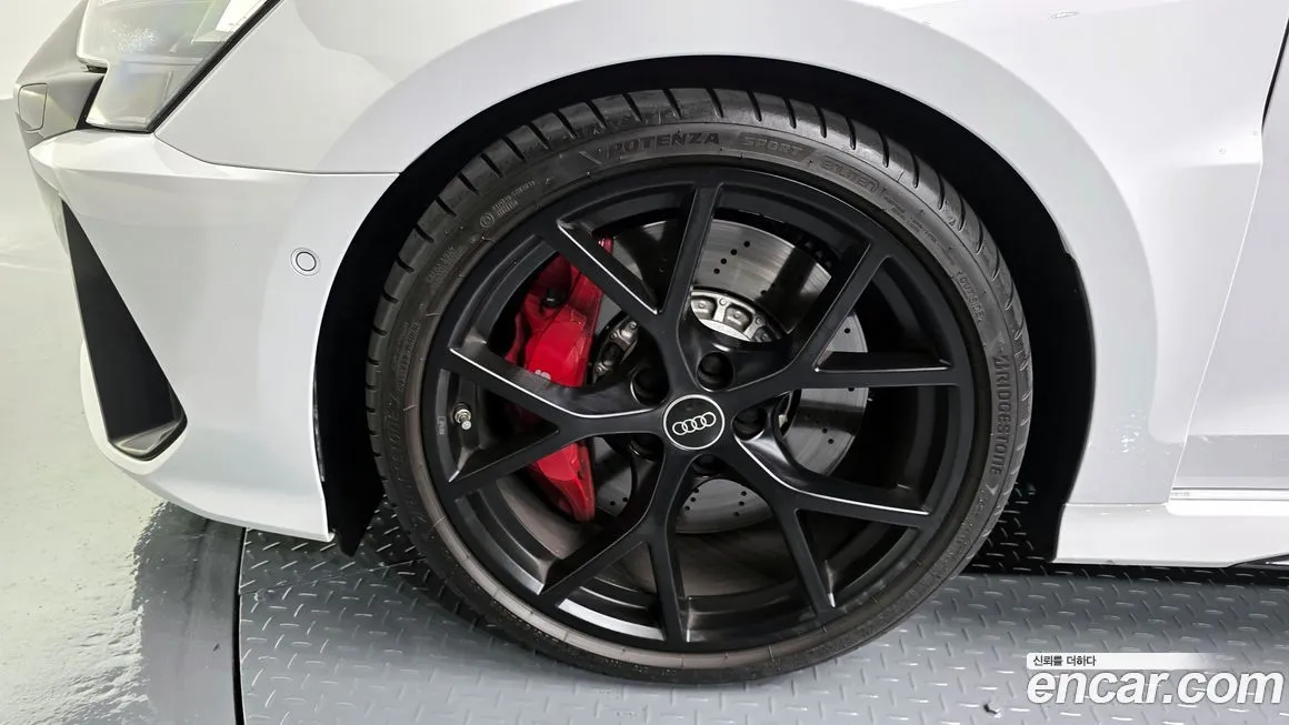 Audi RS3 2025 из KR, фото 6