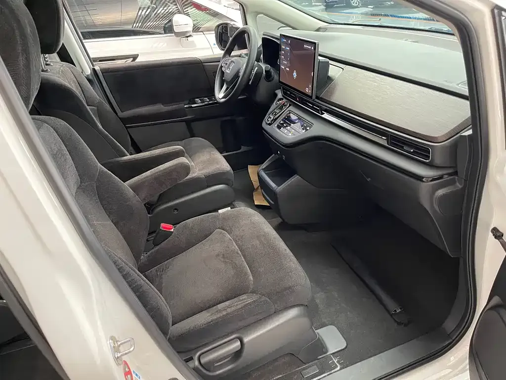 Honda Odyssey 2024 из CN, фото 4