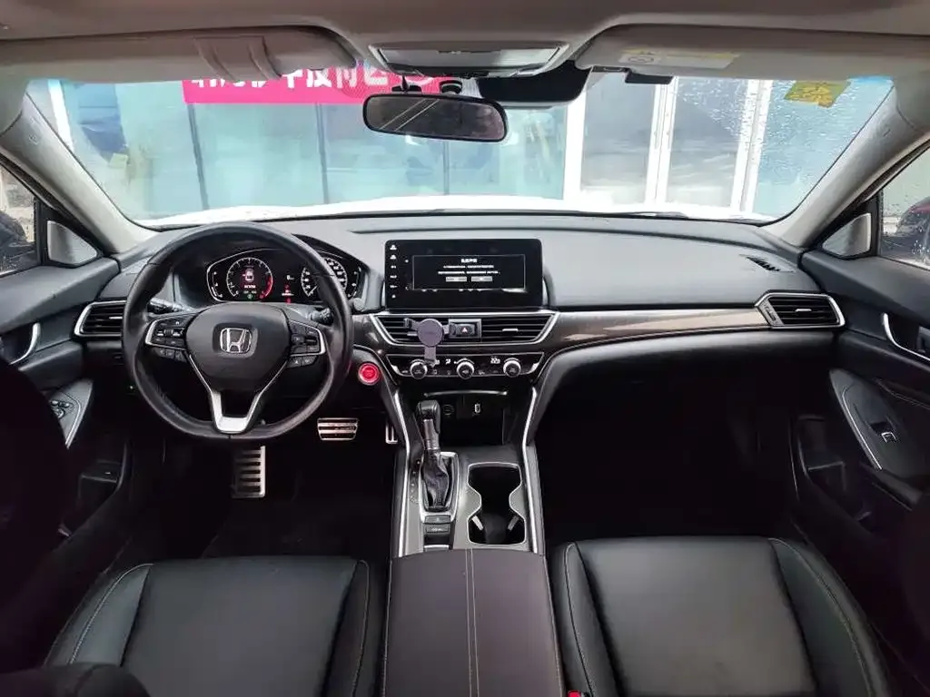 Honda Accord — фото 6