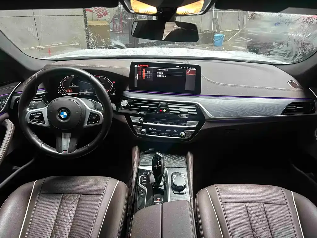 BMW 5 Series — фото 10
