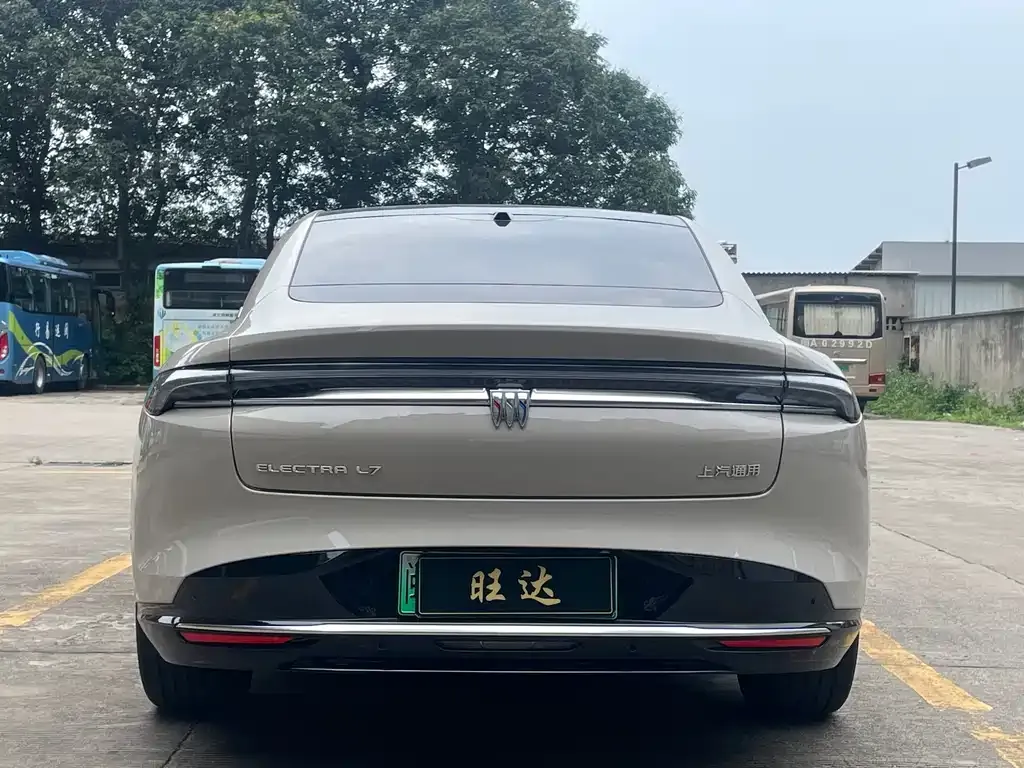 Buick Electra L7 2025 из CN, фото 9