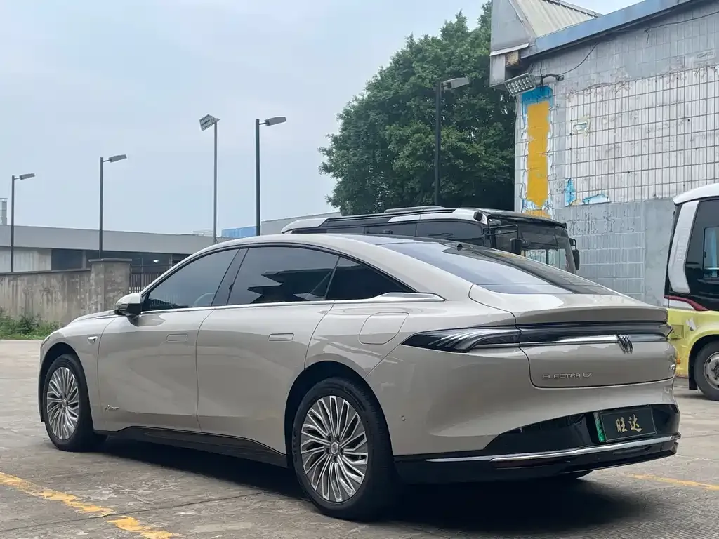 Buick Electra L7 2025 из CN, фото 4
