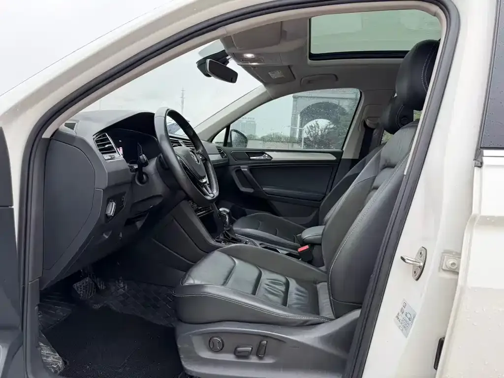 Volkswagen Tiguan L New Energy 2021 из CN, фото 4