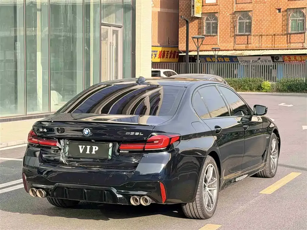BMW 5 Series New Energy — фото 6