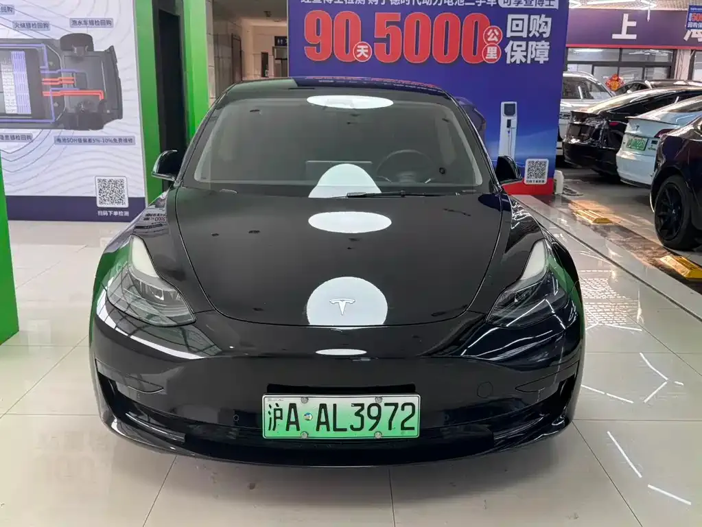 Tesla Model 3 — фото 6