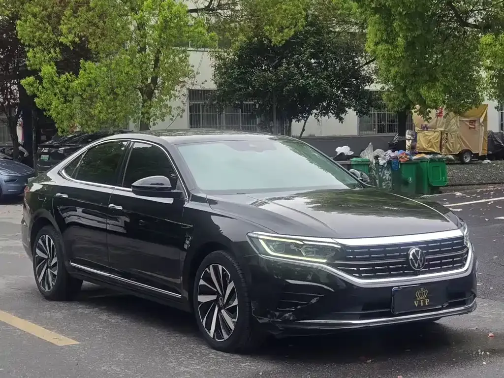 Volkswagen Passat — фото 9