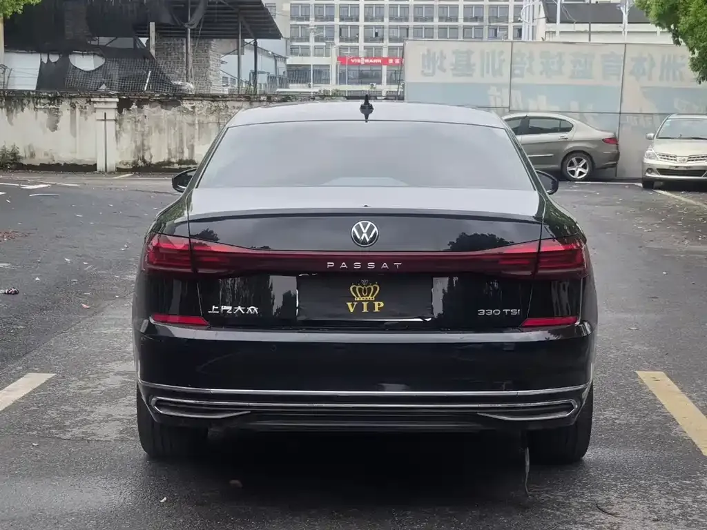 Volkswagen Passat — фото 2