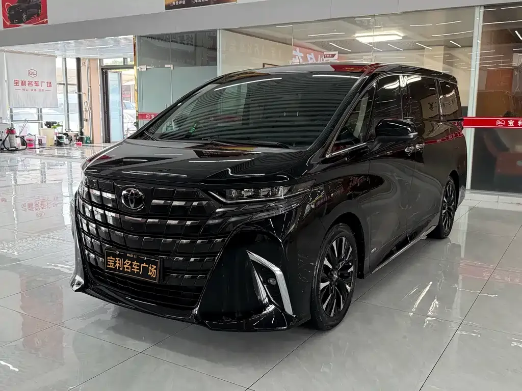 Toyota Alphard — фото 6