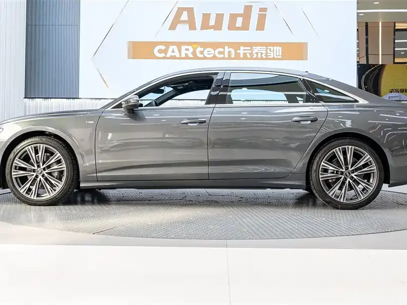 Audi A6L — фото 6
