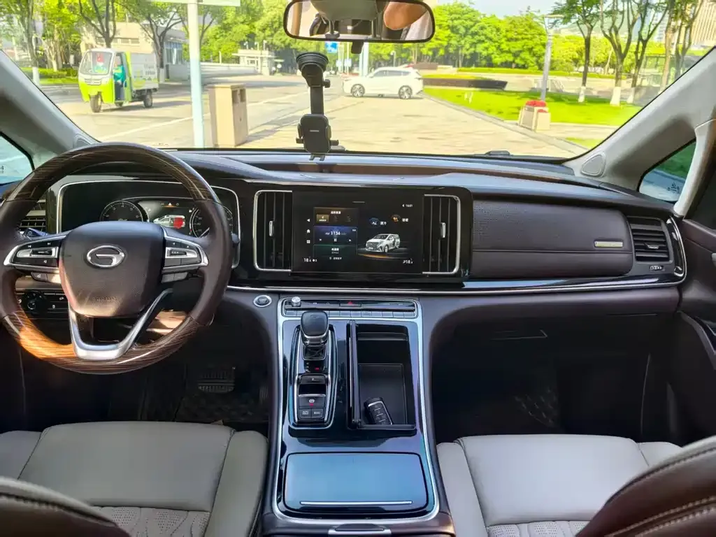 GAC Motor Trumpchi M8 — фото 8