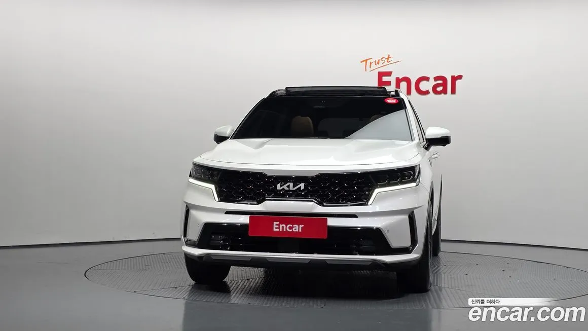 Kia Sorento — фото 10