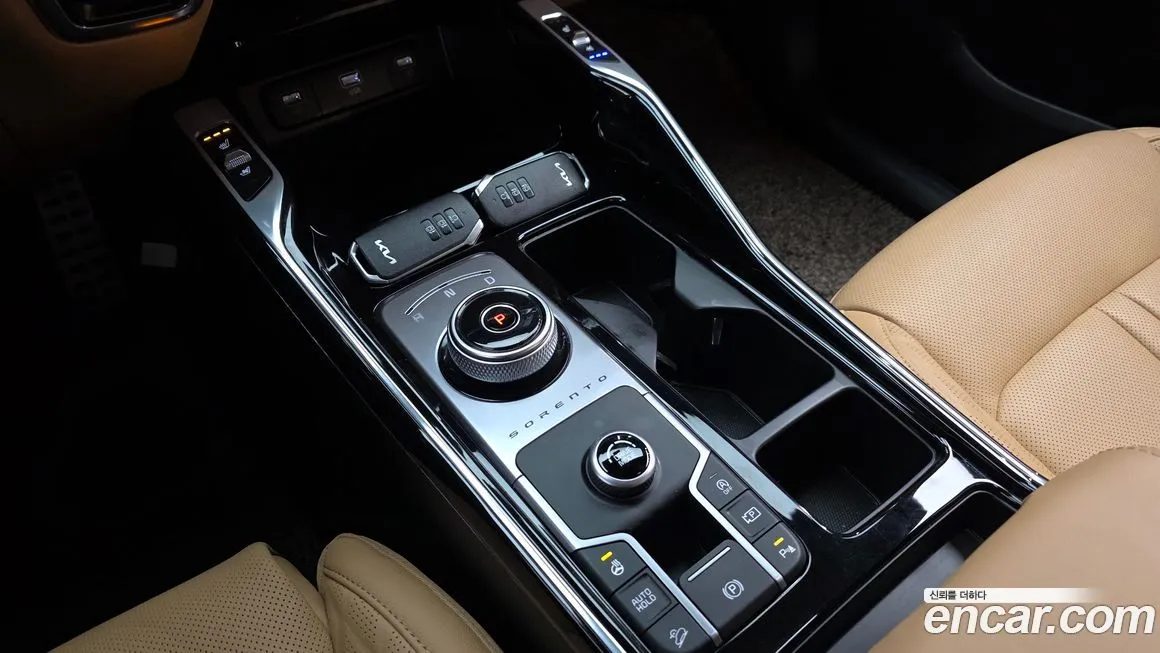 Kia Sorento — фото 8