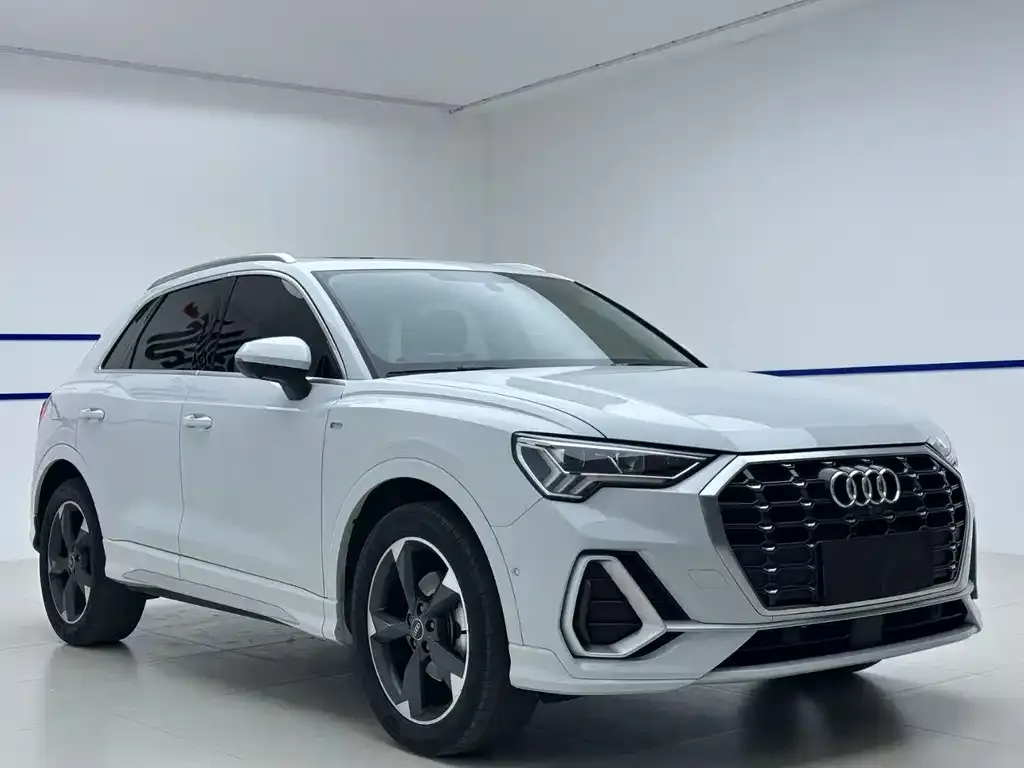 Audi Q3 — фото 5