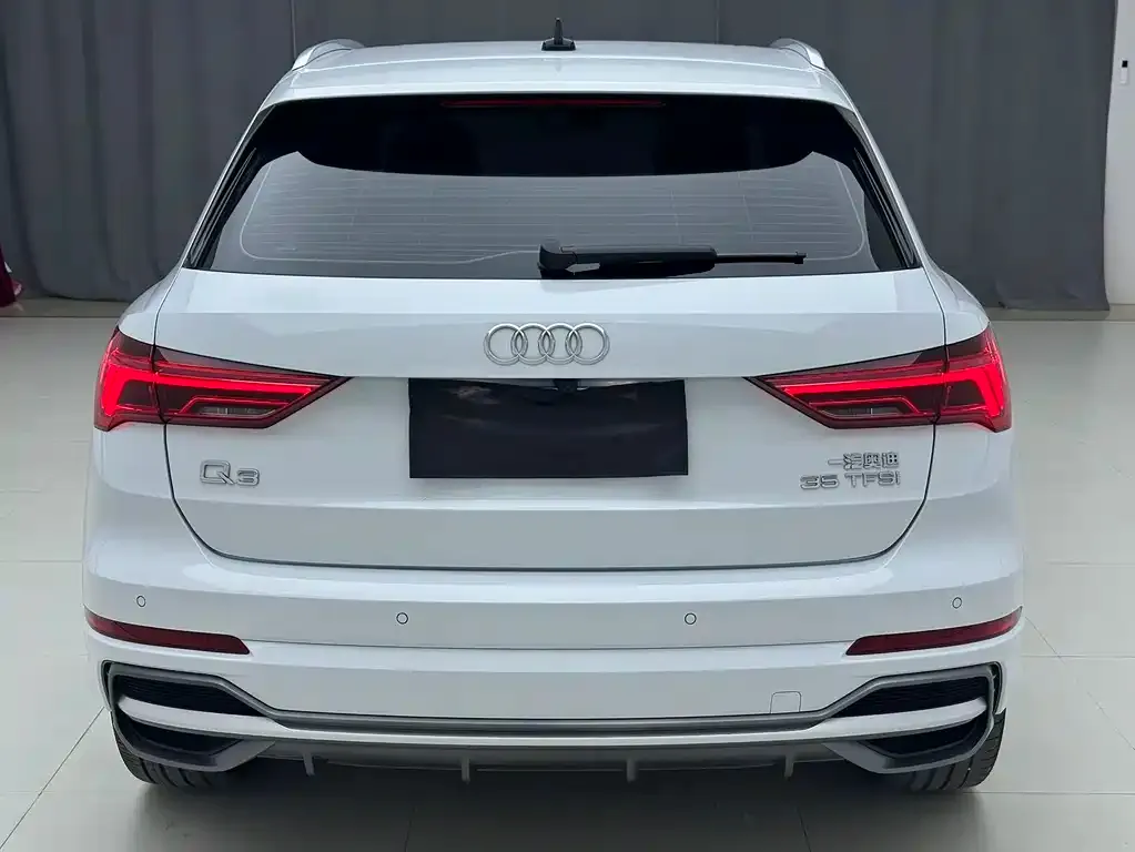 Audi Q3 — фото 4