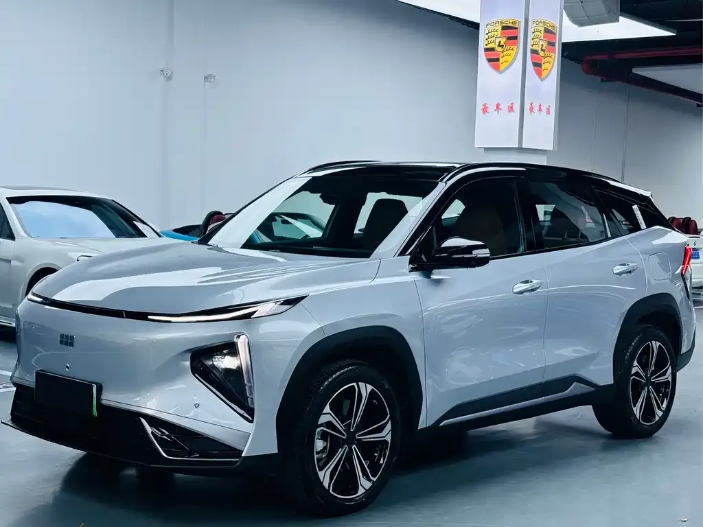 Geely Galaxy L7 — фото 1