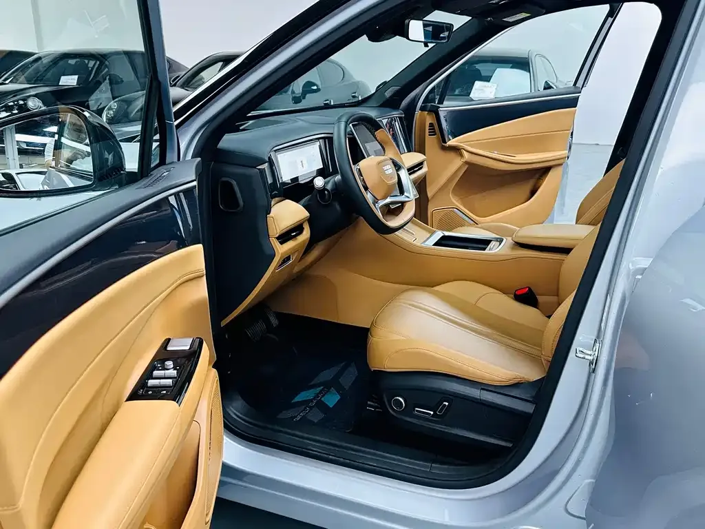 Geely Galaxy L7 — фото 9