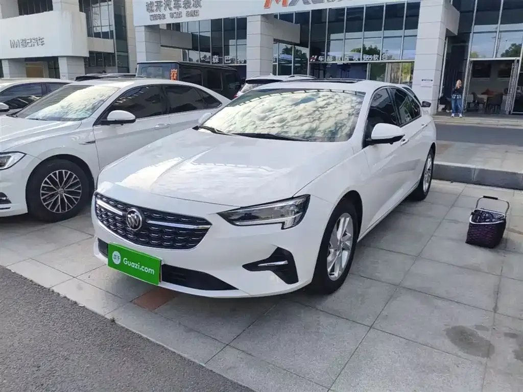 Buick Regal — фото 1