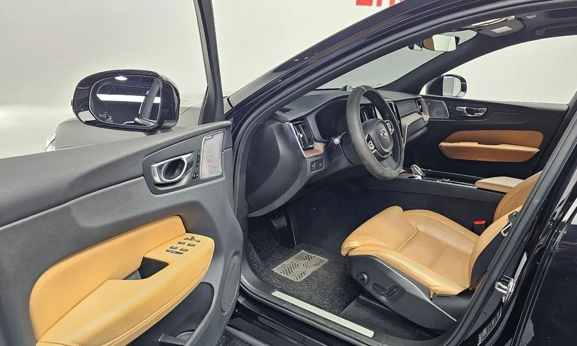 Volvo XC60 2022 из KR, фото 7