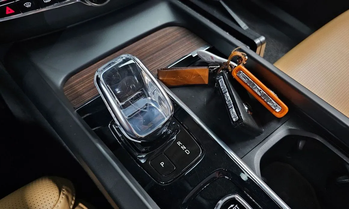 Volvo XC60 2022 из KR, фото 9
