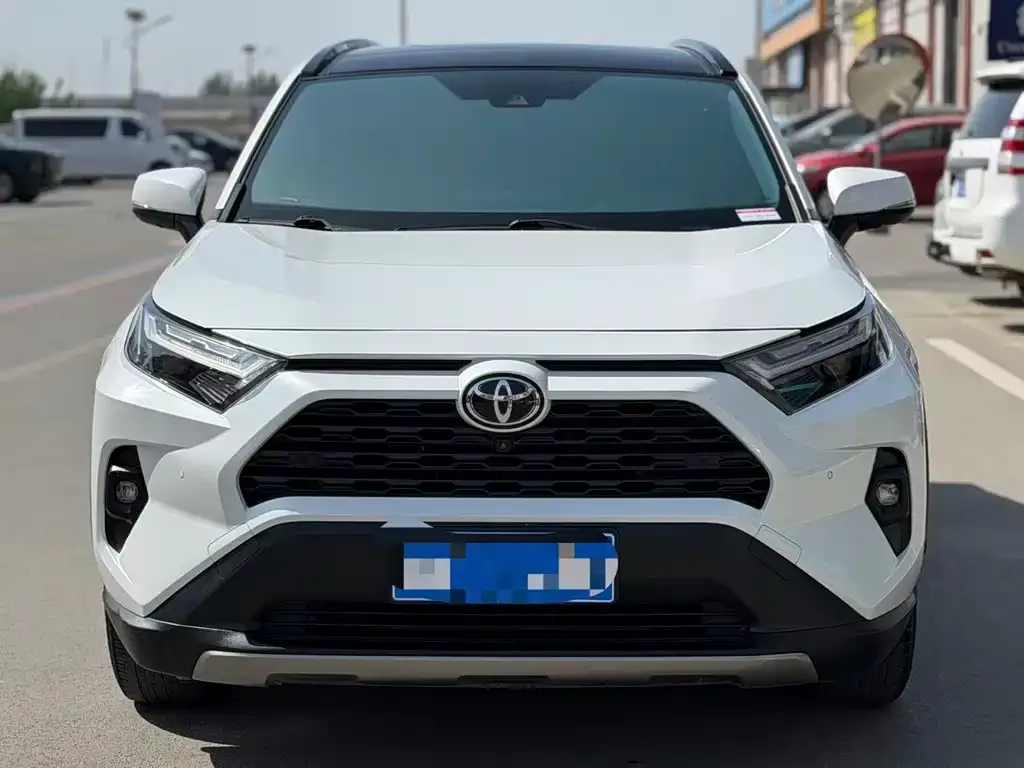 Toyota RAV4 — фото 2