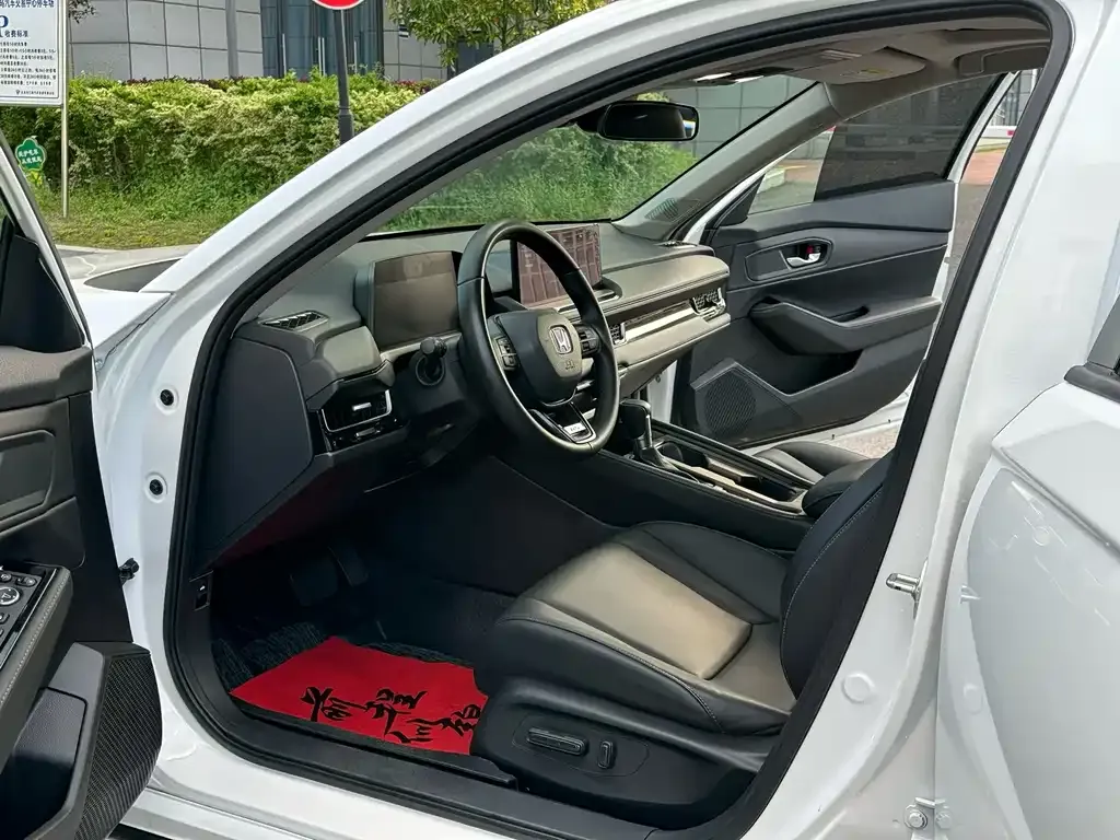 Honda Inspire — фото 6