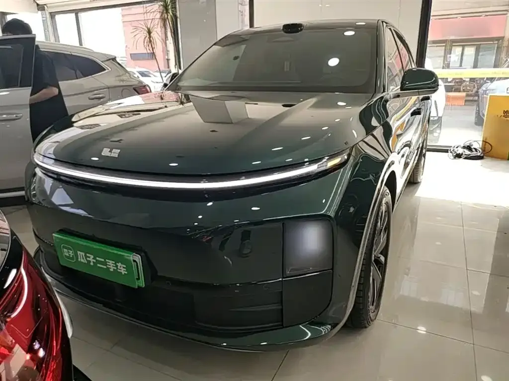 Li Auto L6 — фото 4