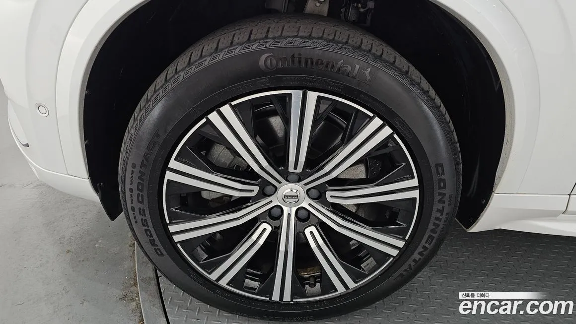 Volvo XC90 2021 из KR, фото 8