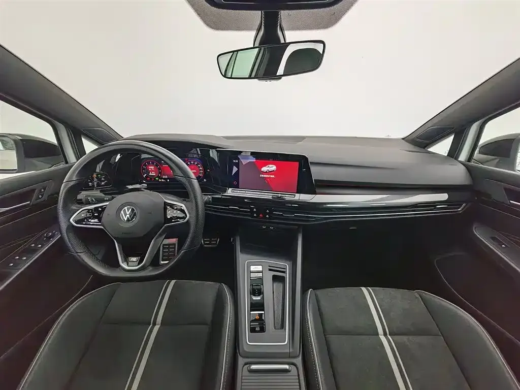 Volkswagen Golf 2022 из CN, фото 3