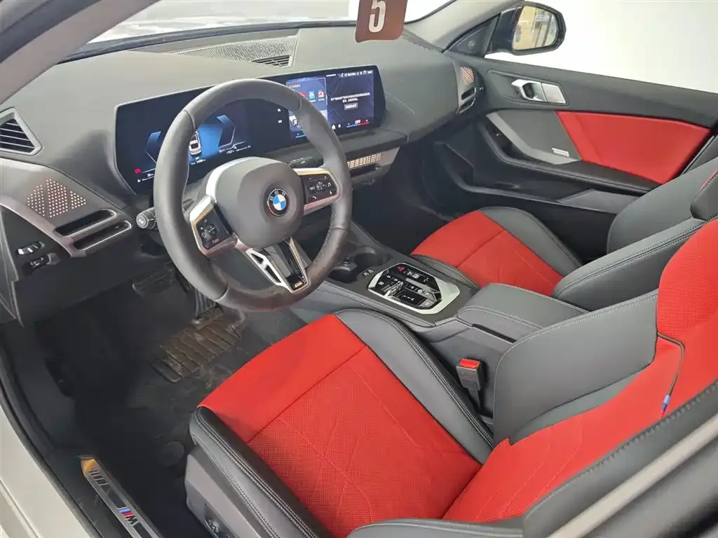BMW 2 Series 2025 из CN, фото 5