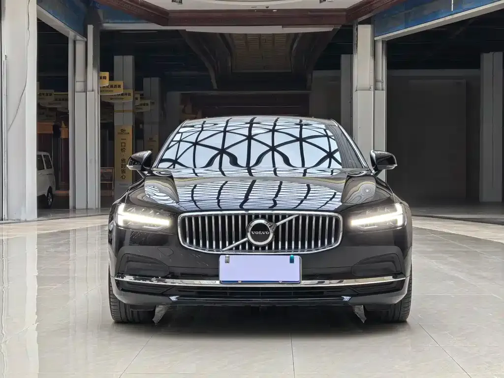 Volvo S90 — фото 8
