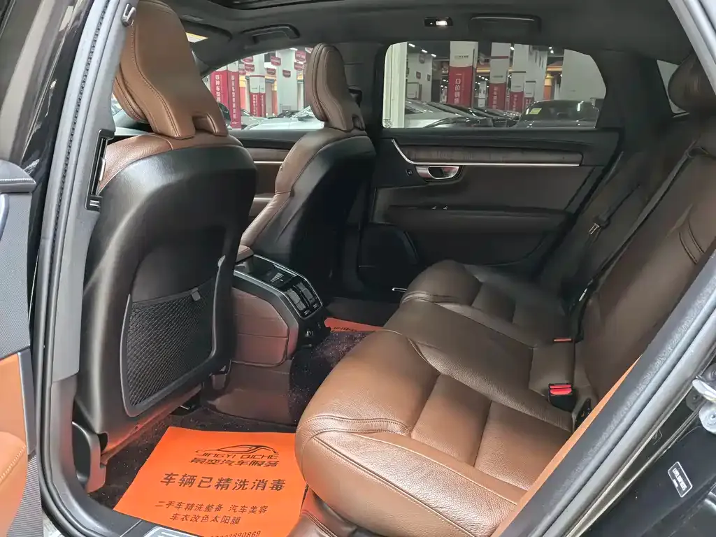 Volvo S90 — фото 9