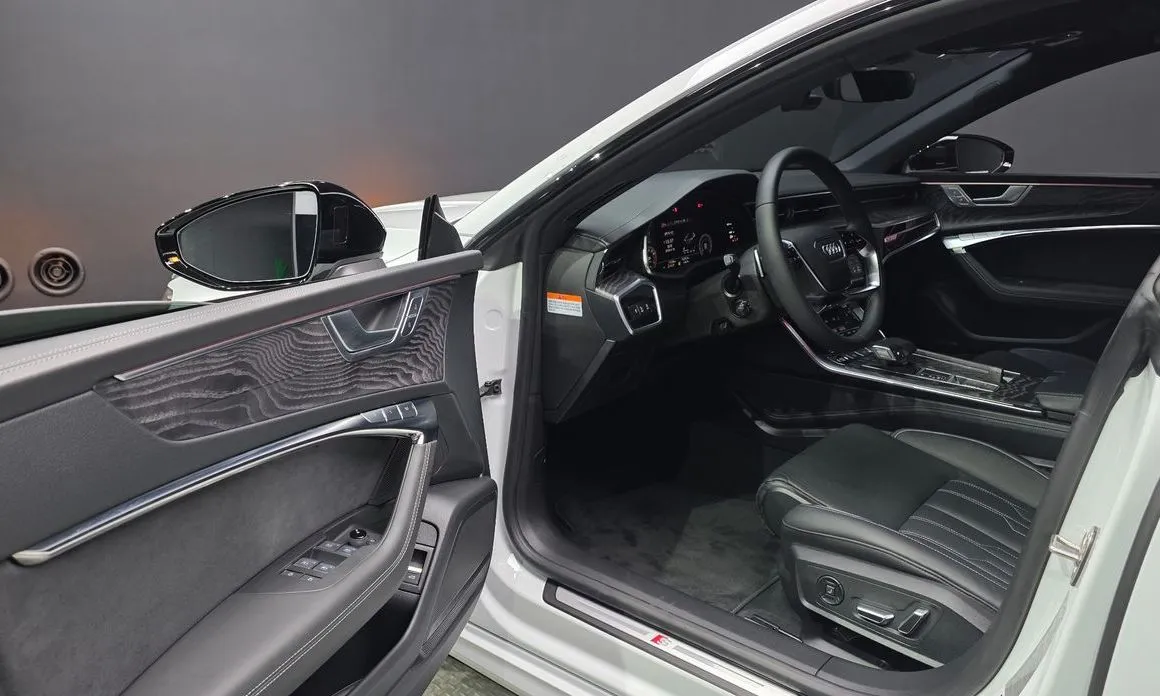 Audi A7 — фото 8