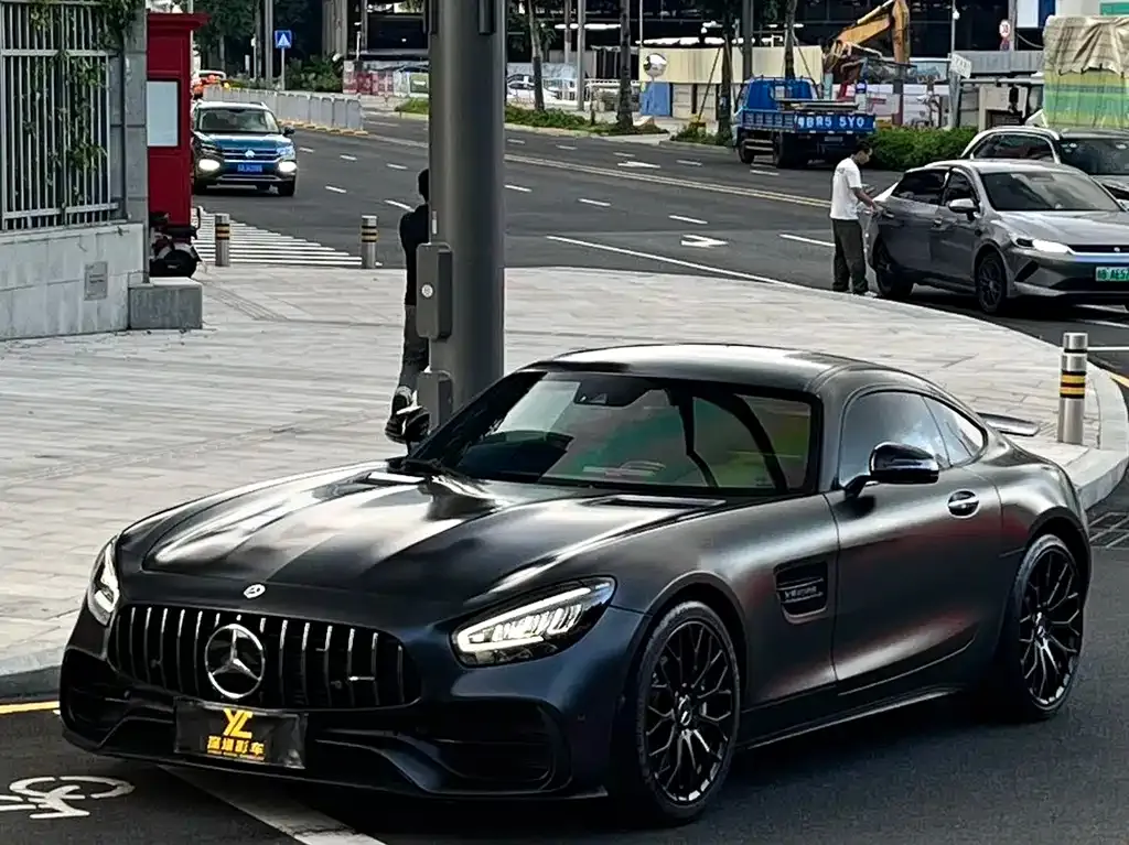 Mercedes-Benz AMG GT — фото 1