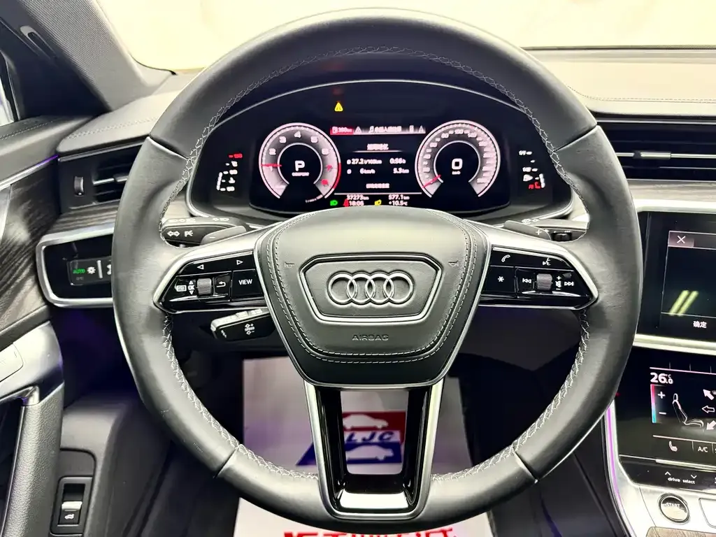 Audi A6L — фото 9