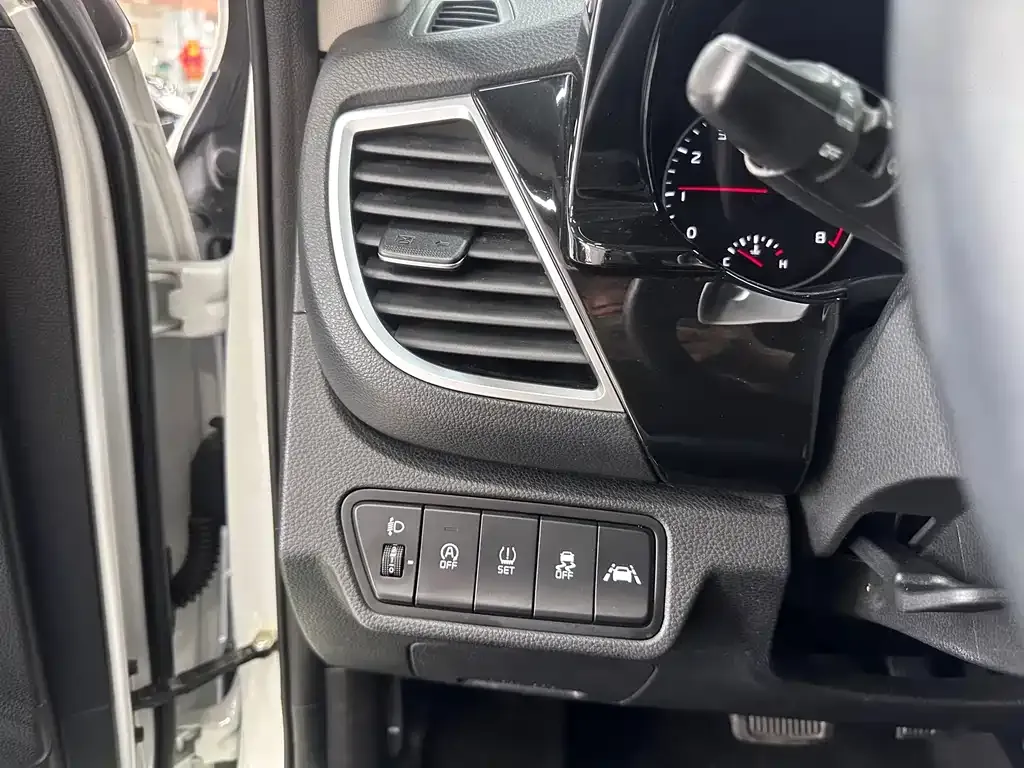 Kia KX3 — фото 4