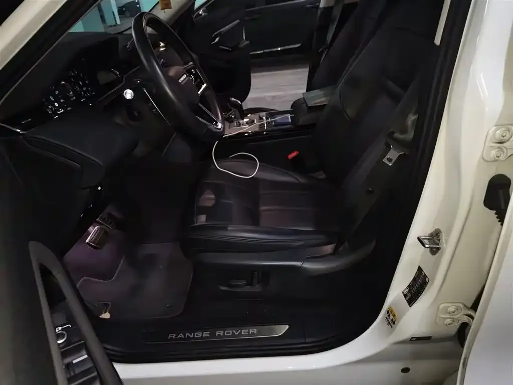 Land Rover Evoque 2021 из CN, фото 5