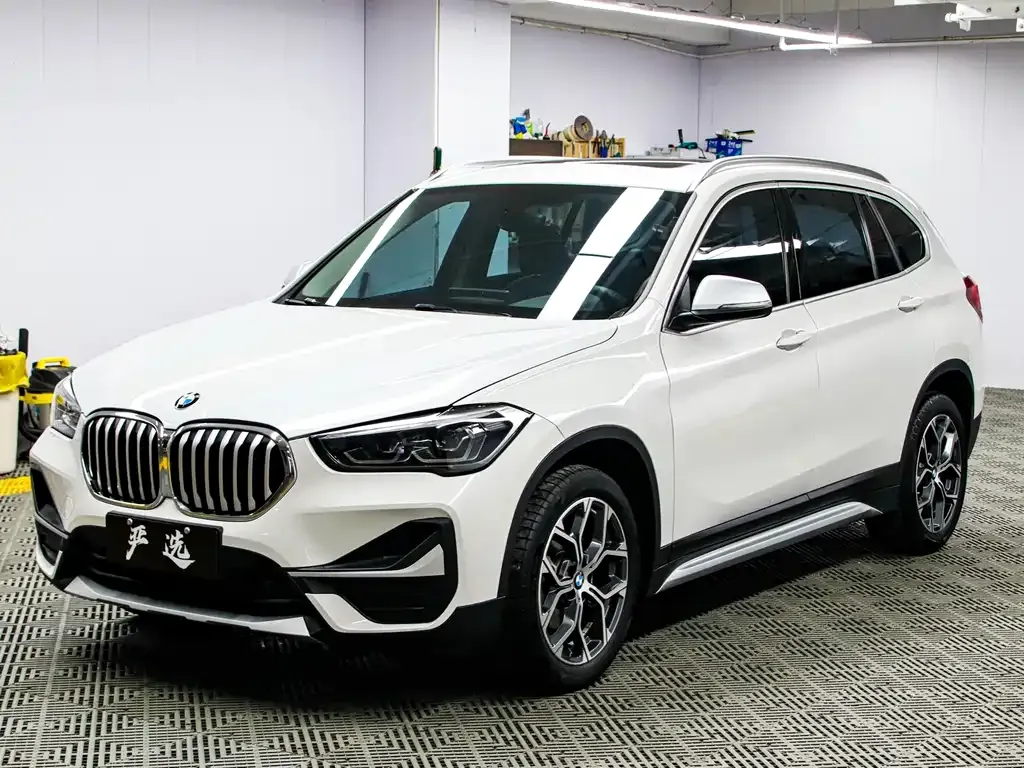 BMW X1 — фото 1