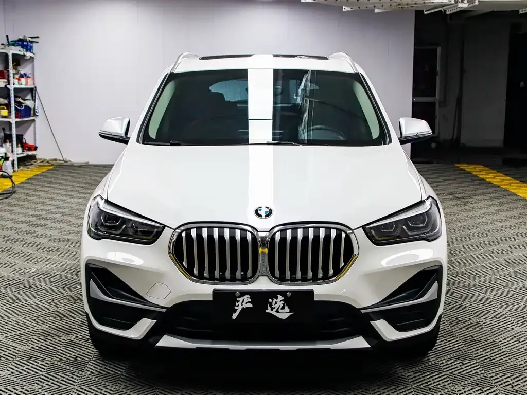 BMW X1 — фото 5