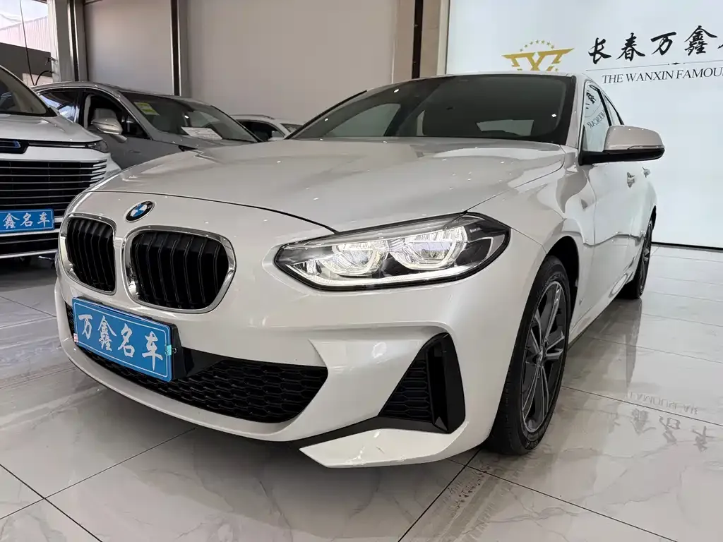 BMW 1 Series — фото 1