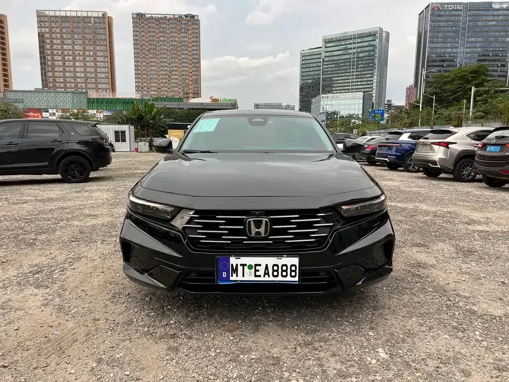 Honda Accord — фото 10