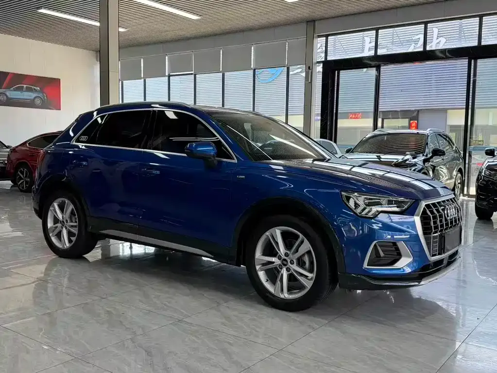 Audi Q3 — фото 5