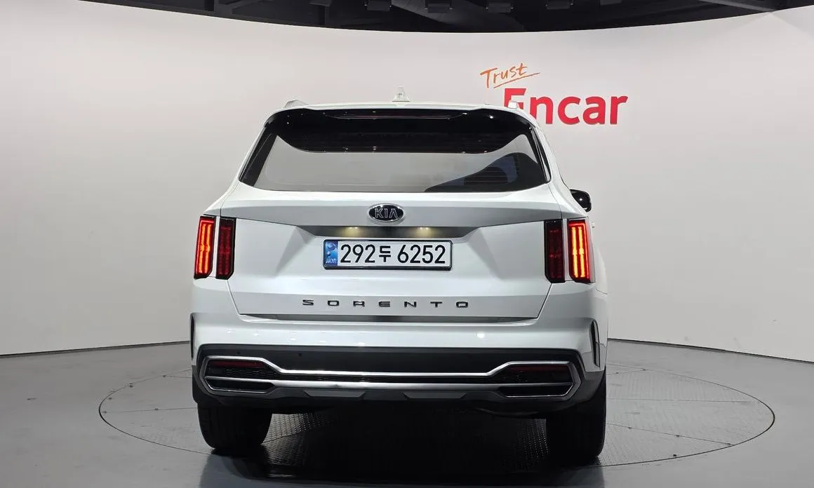 Kia Sorento — фото 4