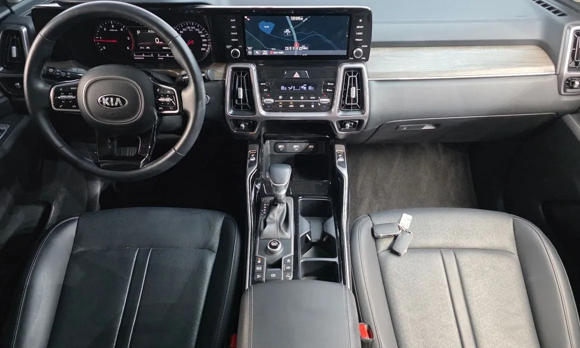 Kia Sorento — фото 9