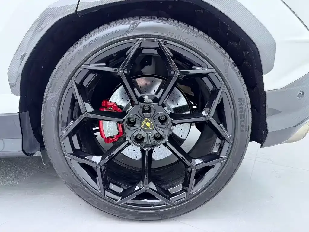 Lamborghini Urus — фото 7